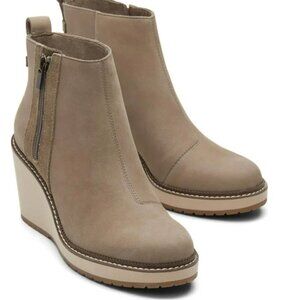 TOMS Womens Raven Nubuck Water Resistant Ankle Boots
